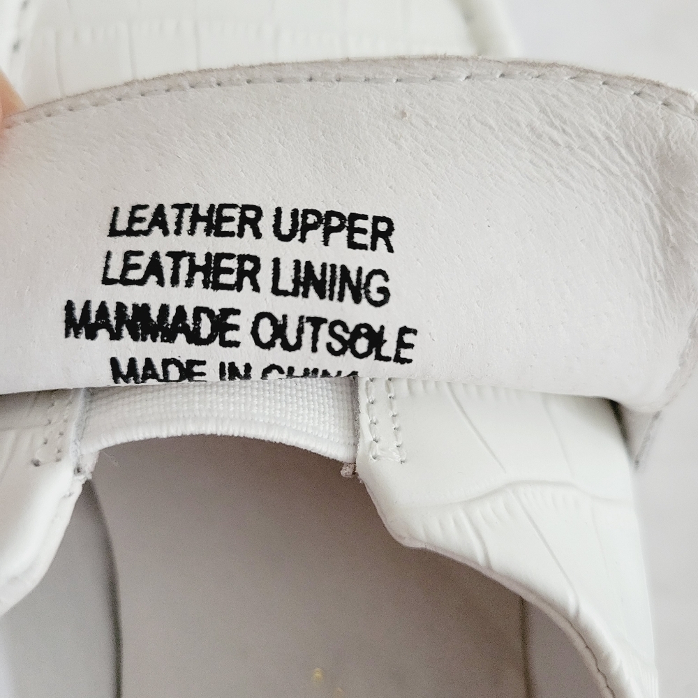 New INTENNTENTIONALLY BLANK Women’s Loafer White Croc Embossed Leather, Size 9 - Picture 9 of 9